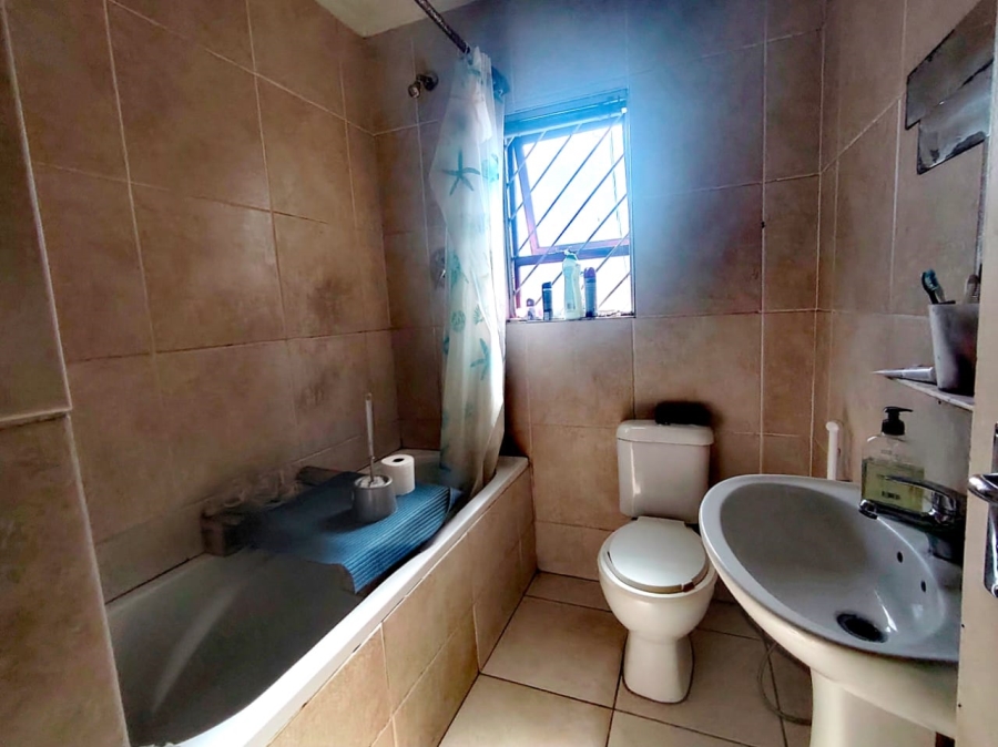 2 Bedroom Property for Sale in Weltevreden Valley Western Cape